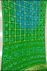 Hermoso Sari Tradicional de Seda Pura Suave con Estampado Bandhani de AISHA BANDHEJ, Origen Rajasthan, Secado Rápido para Mujeres - Ocasiones de Fiesta - Product Image 4