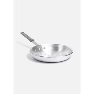 Poêle à frire de qualité supérieure, durable, en aluminium satiné, avec poignée en silicone gris, rivetée, pour la préparation alimentaire commerciale - Product Image 1