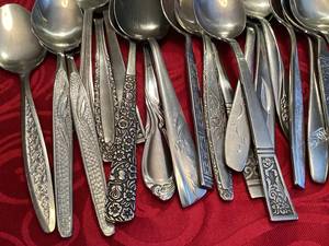 Mismatched Stainless Steel Cutlery Dinner Knifes Dinner <b>Forks</b> Dessert <b>Forks</b> // Tablespoons Teaspoons Large Selection - Product Image 5