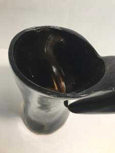 Chope à bière artisanale en corne écologique avec motif gravé pour usage domestique - Product Image 4