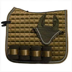 Tapis de selle de dressage de luxe matelassé avec doublure douce et respirante, qualité supérieure - Product Image 1