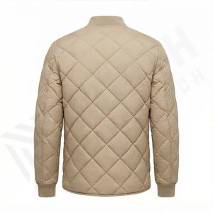 Veste matelassée légère de haute qualité pour hommes, design unique, col à capuche, couleurs personnalisées, toile pour l'hiver, prix de gros bon marché - Product Image 3