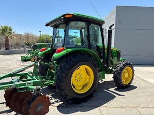 Tractor Utilitario 5075E 2023, Equipo Premium Listo para Exportación - Product Image 5
