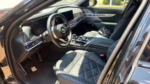 2023 Serie 7 740i Listo para Envío - Product Image 2