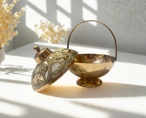 Encensoir en laiton de qualité supérieure, nouveau design, finition dorée polie, pour toutes les saisons, avec détails anciens, pour les cérémonies <span class=keywords><strong>sacr</strong></span>ées - Product Image 3