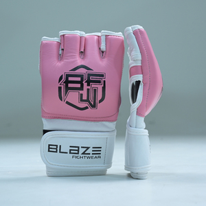 Gants de MMA pour femmes et gants d'entraînement de boxe pour Muay Thai, BJJ, grappling, sac de frappe, Blaze Fight Wear - Product Image 3