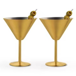 Coupe à vin en métal élégante pour la table, le bar à domicile, la cuisine, les fêtes et les restaurants - Product Image 3