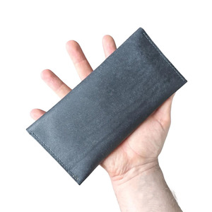 Porte-monnaie de luxe en cuir pleine fleur, doté d'un artisanat élégant, d'un fermeture sécurisée, d'un intérieur spacieux et de composants durables. - Product Image 5