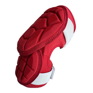 Protège-tibias de sport rouges avec sangles réglables, en maille durable, pour baseball et softball, protection toutes saisons, personnalisables - Product Image 1