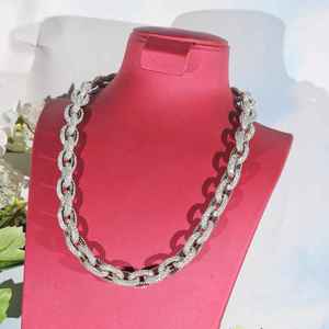 Collier de fiançailles de luxe en moissanite, chaîne à maillons en argent 925 plaqué or 18 carats, unisexe, à porter au quotidien - Product Image 3