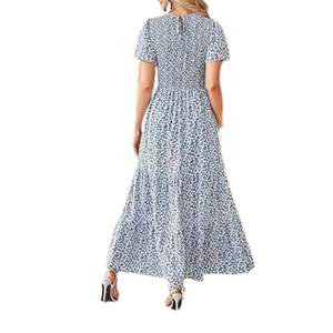 Vestido largo maxi con estampado floral azul, de manga corta, estilo bohemio, para verano, con estampado de florecitas, ropa de mujer, proveedor mayorista - Product Image 4