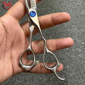 Ciseaux professionnels de coiffure pour la parrure des cheveux, en acier inoxydable 6CR13, 28 dents, pointe arrondie, pour droitiers, manche Dragon moyen - Product Image 2