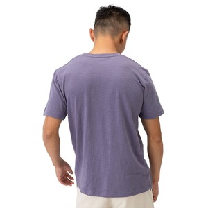 Camiseta de Hombre Lisa de Algodón Peinado 210gsm, Cuello Redondo, Corte Regular, Manga Corta, Transpirable, de Secado Rápido, Venta al por Mayor - Product Image 6