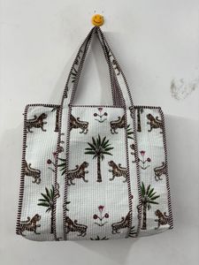 Quilted Kantha Cotton <b>Tote</b> Bag Handmade Printed Shoulder Bag Large Capacity Everyday Utility Summer/Winter Zipper Closure - Product Image 2