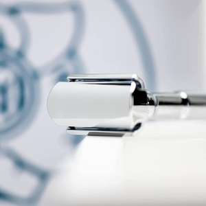 Vente en gros de rasoirs de sécurité professionnels de haute qualité en acier inoxydable avec lame unique et logo personnalisé pour hommes - Product Image 4