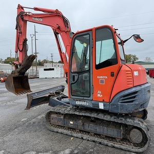 Mini-excavatrice Kubota Kx080-3s durable, conçue pour les entrepreneurs cherchant une puissance et une efficacité de moteur exceptionnelles et des performances durables. - Product Image 6