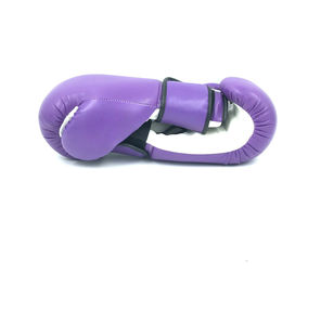 Guantes de Boxeo Rojos Completos Antideslizantes para Artes Marciales y Kickboxing, Anti-UV, Transpirables, Ligeros, de Material PU - Product Image 6