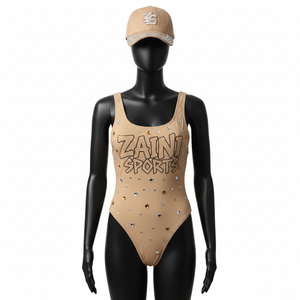 Traje de baño de una pieza para mujer, de nailon y spandex, color beige, ajustado, con logotipo de diamantes de imitación termotransferibles, personalizado para traje de baño. - Product Image 6