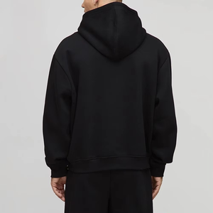 Conjunto Deportivo de Dos Piezas Personalizado con Diseño OEM, Sudadera Ajustada de Algodón Grueso y Pantalones Deportivos Bordados para Hombre - Product Image 5