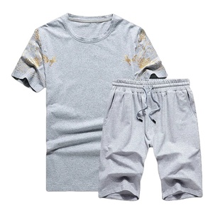 Ensemble de vêtements de sport de gymnastique à séchage rapide unisexe XXL personnalisé T-shirts à manches courtes décontractés Shorts Logo Plus Size Gris Couleur Sweatsuit pour - Product Image 2