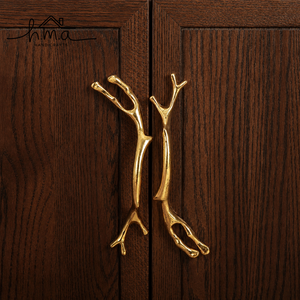 Handcrafted Solid Brass Hand Shape <b>Door</b> Pull <b>Knob</b> Golden Finish Artistic Cabinet Wardrobe Drawer Cupboard Furniture Handle Decor - Product Image 6