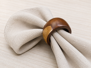 Anneau de serviette en bois, design moderne, 5 cm de large, accessoire de table durable pour la décoration de mariage - Product Image 3