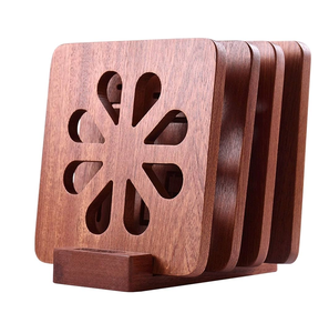 Posavasos de Madera Rústico de Forma Redonda con Mini Asa, Posavasos de Madera de Tamaño Personalizado para el Hogar y Accesorios de Cocina - Product Image 4