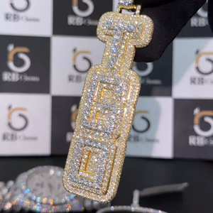 จี้ห้อยคอสุดหรู สไตล์คริสเตียน ฮิปฮอป ได้รับการรับรองจาก IGI ประดับเพชร RB Gems ตัวอักษรแบบกำหนดเอง ชุบทองคำชมพู/เงิน ทรงเหลี่ยมเจียระไนแบบบริลเลียนท์ ประดับเพชรโมอิสซาไนต์ S925 - Product Image 4