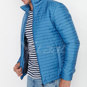 Veste matelassée pour homme au design moderne, en tissu doux et isolant, idéale pour le style urbain, confortable et élégante. - Product Image 4