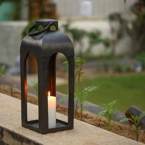Farol de Metal Negro de Estilo Real con Diseño Moderno, Ecológico y Duradero, Decorativo para el Hogar, de Vidrio y Hierro con Acabado Brillante - Product Image 2