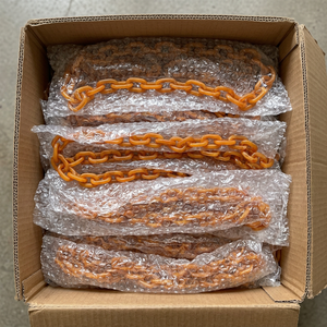 Chaîne décorative artistique en résine orange, sculpture suspendue, forme irrégulière, technique de moulage, thème mode, vente en gros - Product Image 4