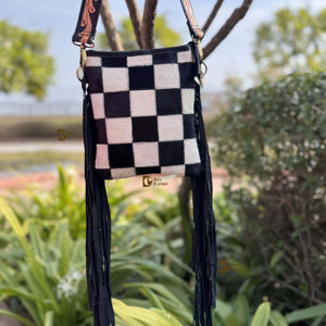 Vente en gros de sacs à franges en cuir de vachette de haute qualité usinés à la main, beaux sacs de créateur pour femmes à usage multiple - Product Image 1