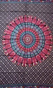 Tapisserie murale mandala bohème, décoration murale en tissu imprimé, art abstrait circulaire, décoration intérieure, design fleurs et plantes, pièce unique - Product Image 3