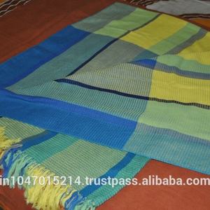 Manta Decorativa Navideña Multicolor Tejida a Mano 100% Algodón Estilo Jacquard para Dormitorio o Uso en Exteriores, para Todas las Estaciones - Product Image 2