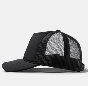 หมวกแก๊ปตาข่ายสีดำขายส่ง ปรับขนาดได้ด้วยตัวล็อคแบบ Snapback รับทำโลโก้ตามสั่ง หมวกเบสบอลระบายอากาศดี ผู้จัดจำหน่ายขายส่งจากสหรัฐอเมริกา สหราชอาณาจักร และสหภาพยุโรป - Product Image 4