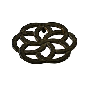 Creative Design Aluminum <b>Trivets</b> Rustic Finished For Heat Resistant Table Mats <b>Trivet</b> Hot Pot Holder for Home & Restaurant Use - Product Image 1