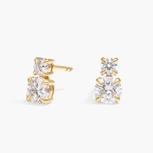 Boucles d'oreilles clous en diamant de laboratoire taille ronde, double pierre, 1,00 carat, en or blanc 14K, pour mariages et soirées - Product Image 2