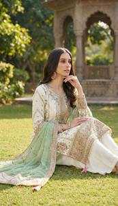 Traje Pakistaní de la Mejor Calidad, Tela Georgette Sintética con Bordado y Lentejuelas, con Trabajo Khatli, Trajes Pakistaníes al por Mayor - Product Image 5