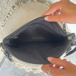 Nuevo Bolso de Cuero Genuino de Vaca Estilo Western con Flecos, Diseño Floral Grabado a Mano y Detalles en Turquesa, Bolsos de Hombro y Bandolera para Mujer - Product Image 6