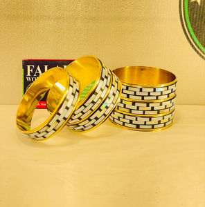 Bracelet en corne naturelle polie, artisanal, écologique, de couleur naturelle, meilleur design, bijoux en corne de buffle ou d'âne pour mariage - Product Image 2