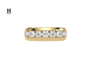 Anillo de boda ancho de oro de 14 quilates con diamantes cultivados en laboratorio de corte redondo y engaste de canal para hombre y mujer - Product Image 1
