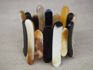 Bracelet pour femmes Belladec BI-WT941, fait main, classique, écologique, en corne de buffle polie, taille personnalisée, haute qualité - Product Image 2