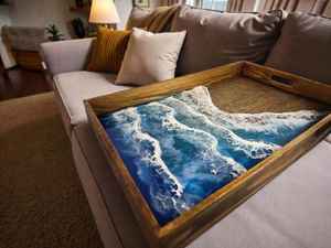 Plateau artisanal en bois et résine époxy, décoration côtière unique, cadeau pour les amoureux de la plage - Product Image 4