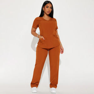 Uniformes Médicos al por Mayor, Traje Quirúrgico Premium para Mujer con Opción de Impresión de Logotipo y Nombre Personalizados, Blusa con Cuello en V y Pantalón - Product Image 1