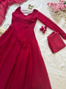 Ensemble de robe Anarkali en rayonne rouge, robe longue à manches longues avec bas et dupatta, tenue de soirée - Product Image 4