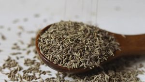 เมล็ดยี่หร่าอินเดียพรีเมียมแบบแห้งทรงยาว ฤดูกาลใหม่ กลิ่นหอม จีรา อายุการเก็บรักษา 24 เดือน สำหรับผู้ซื้อขายส่ง จำนวนมาก - Product Image 3