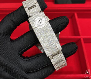 Reloj de Pulsera para Mujer Iced Miyota Mecánico Analógico de 20 mm con Incrustaciones de Diamantes, Tono Plateado, Correa de Acero Inoxidable, Ideal para Regalo - Product Image 4