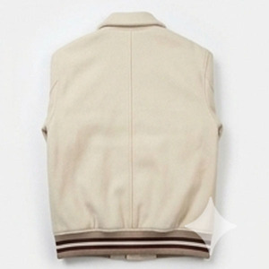 เสื้อแจ็คเก็ตเบสบอลแบบ Varsity สำหรับผู้ชาย ผ้าฝ้ายเคลือบ 100% ปักอักษรแบบ Letterman พร้อมป้าย Chenille ปักลายปักแบบกำหนดเอง พิมพ์ลายตามสั่ง - Product Image 4