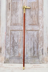 Bâtons de marche rustiques modernes en bois naturel écologique avec poignée en laiton poli, idéaux pour les cadeaux - Product Image 5