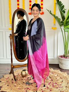 ชุดคุर्ติผ้าวิสโคสสีดำทรงตรงสำหรับผู้หญิงพร้อมกางเกงวิสโคสและผ้าคลุมไหล่พิมพ์ลาย ราคาประหยัด - Product Image 3